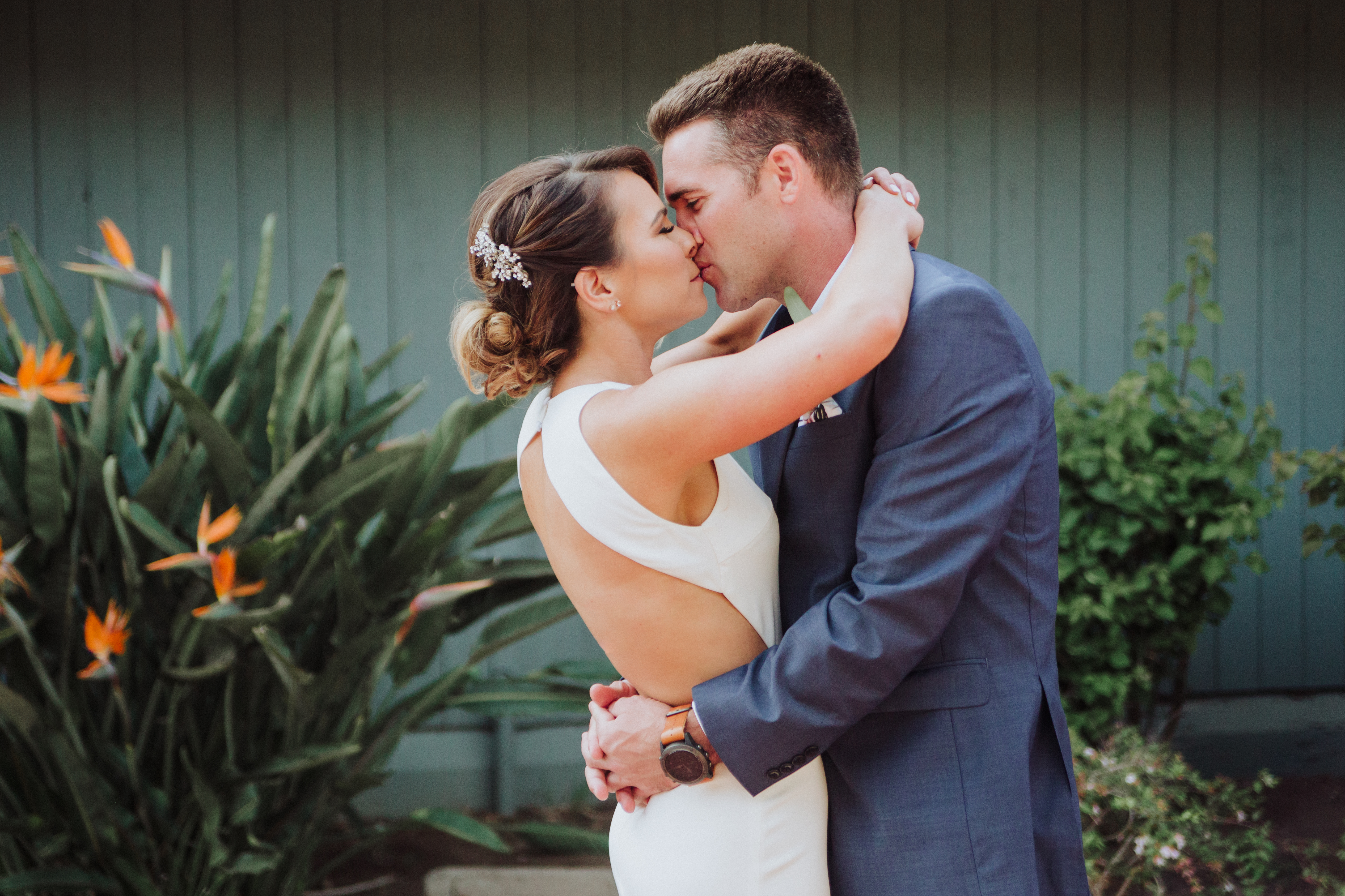 First lookat a Romantic Style San Diego Wedding at Marina Village by Kylie Rae Photography