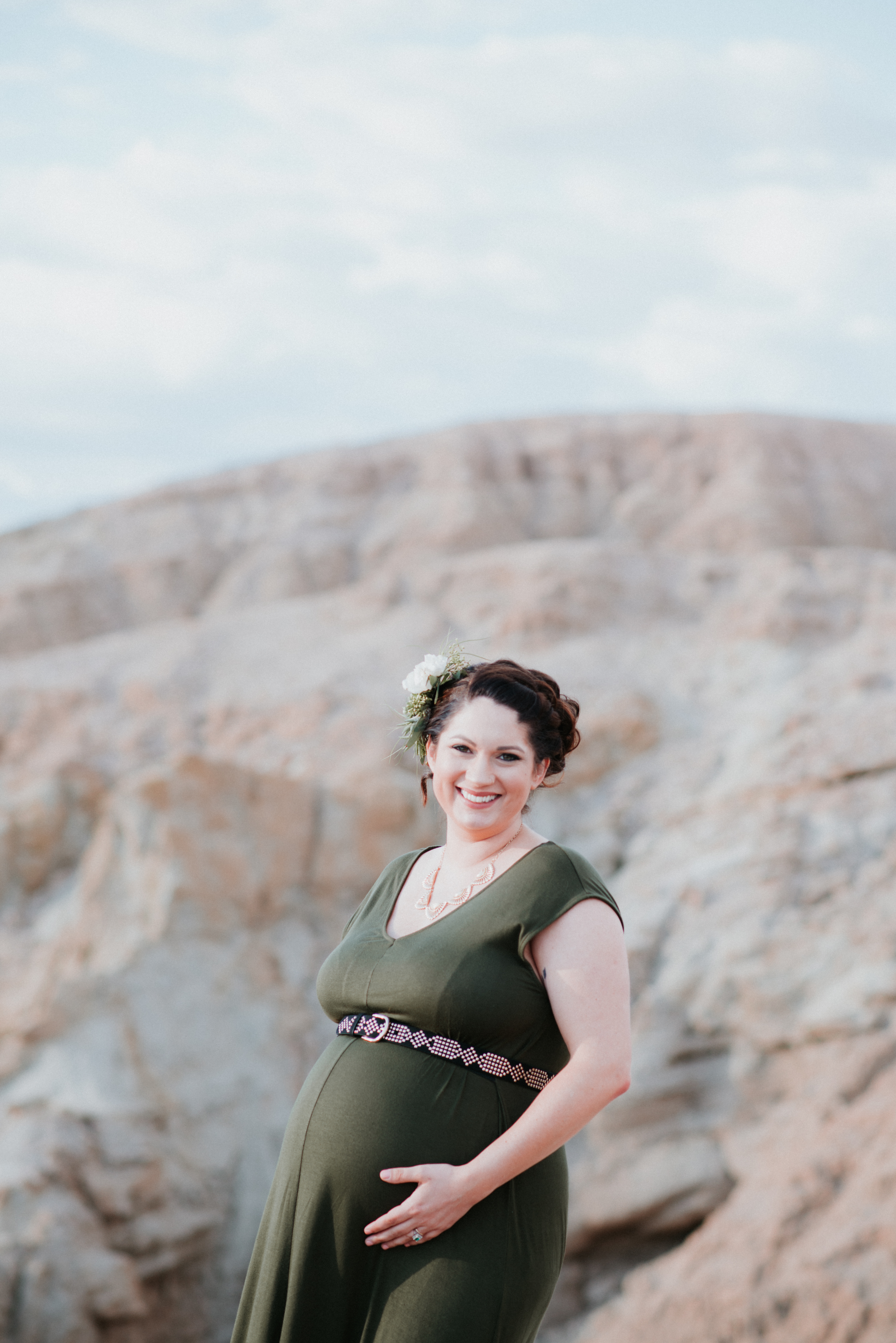 Adventurous Maternity Shoot at Anza Borrego Desert by Kylie Rae Photography