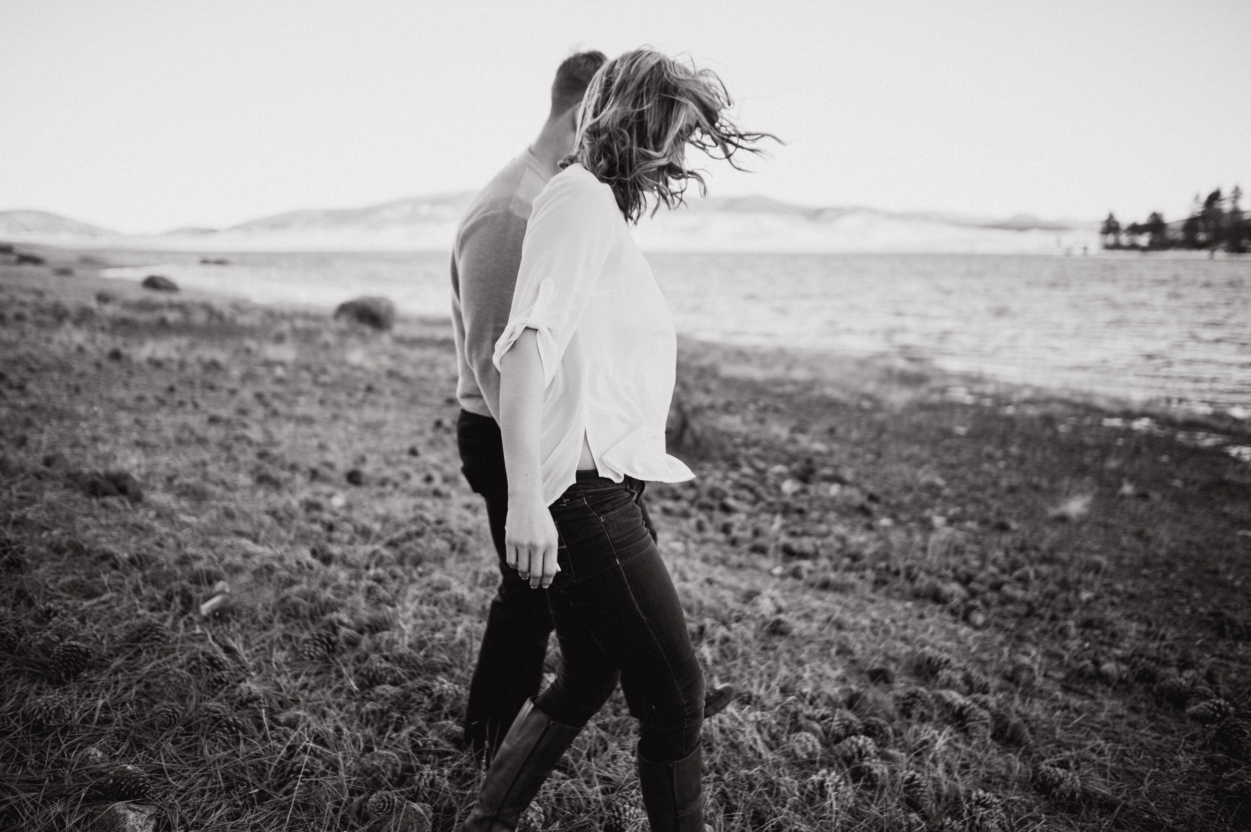A Winter and Plaid Inspired Engagement Session at Lake Cuyamaca in Julian California photos