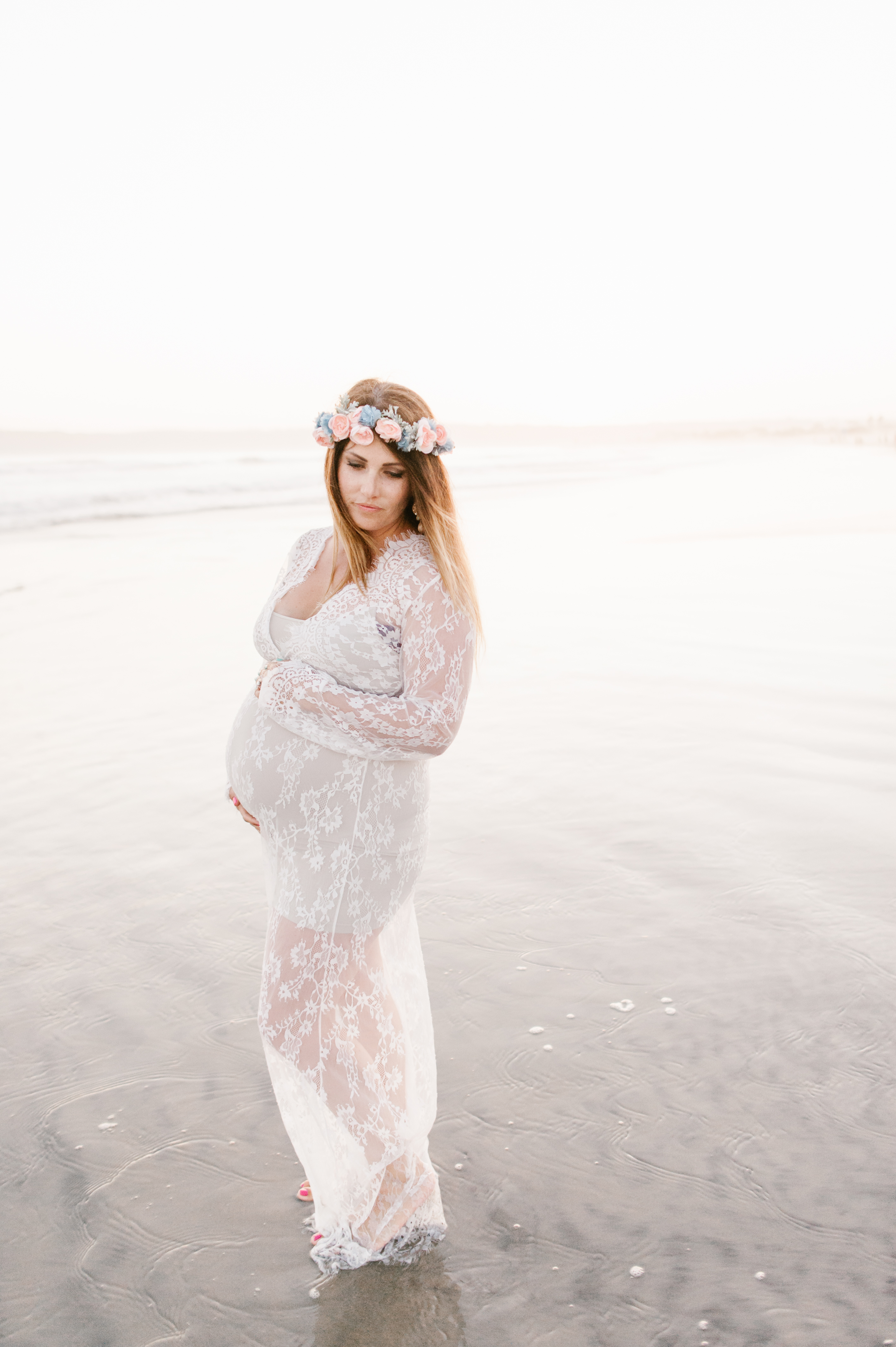 Boho maternityfamily session at Coronado Beach by Kylie Rae Photography